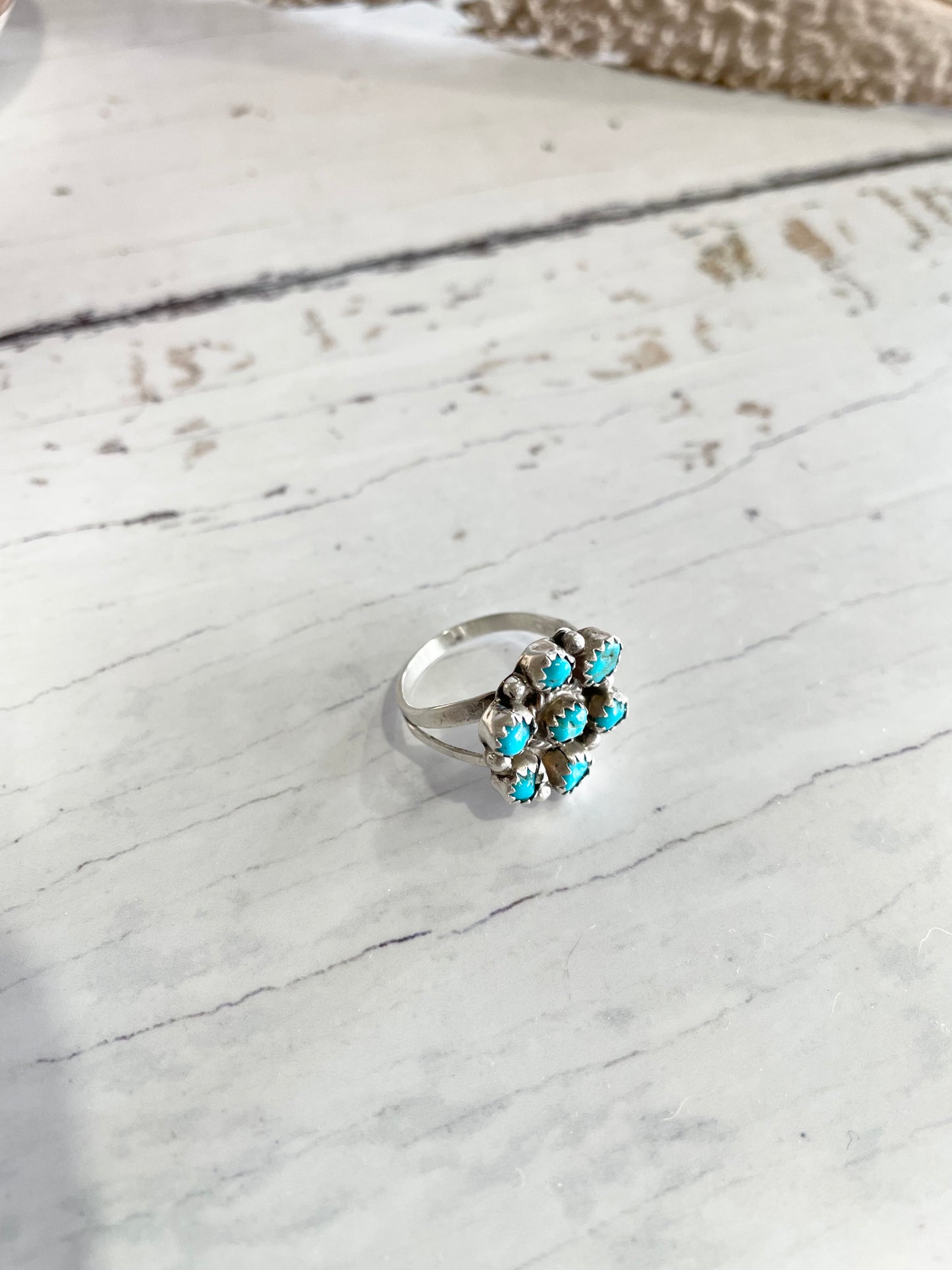 Zuni cluster Ring ~ Kingman Turquoise