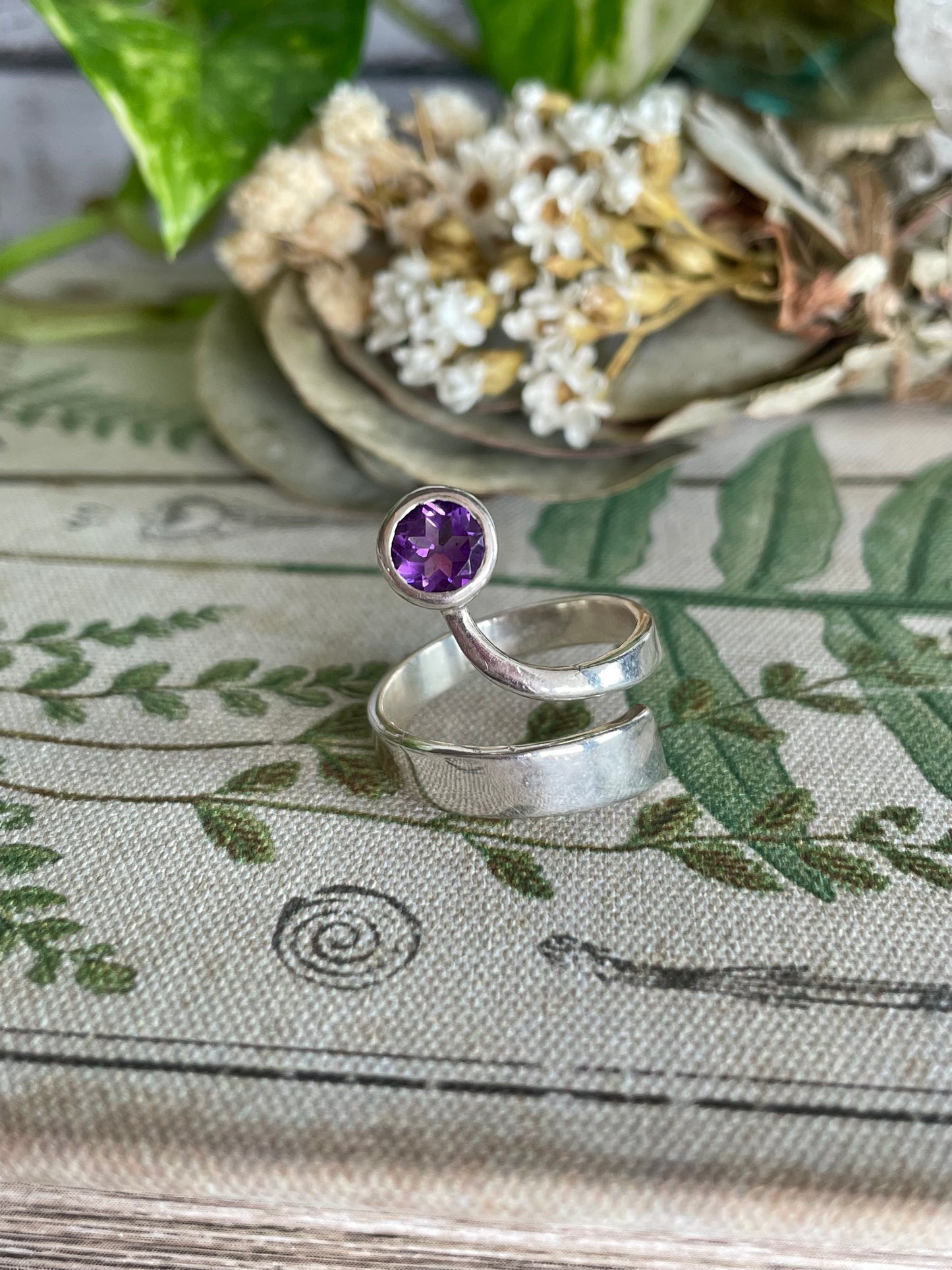 Amethyst Silver Fixed Ring
