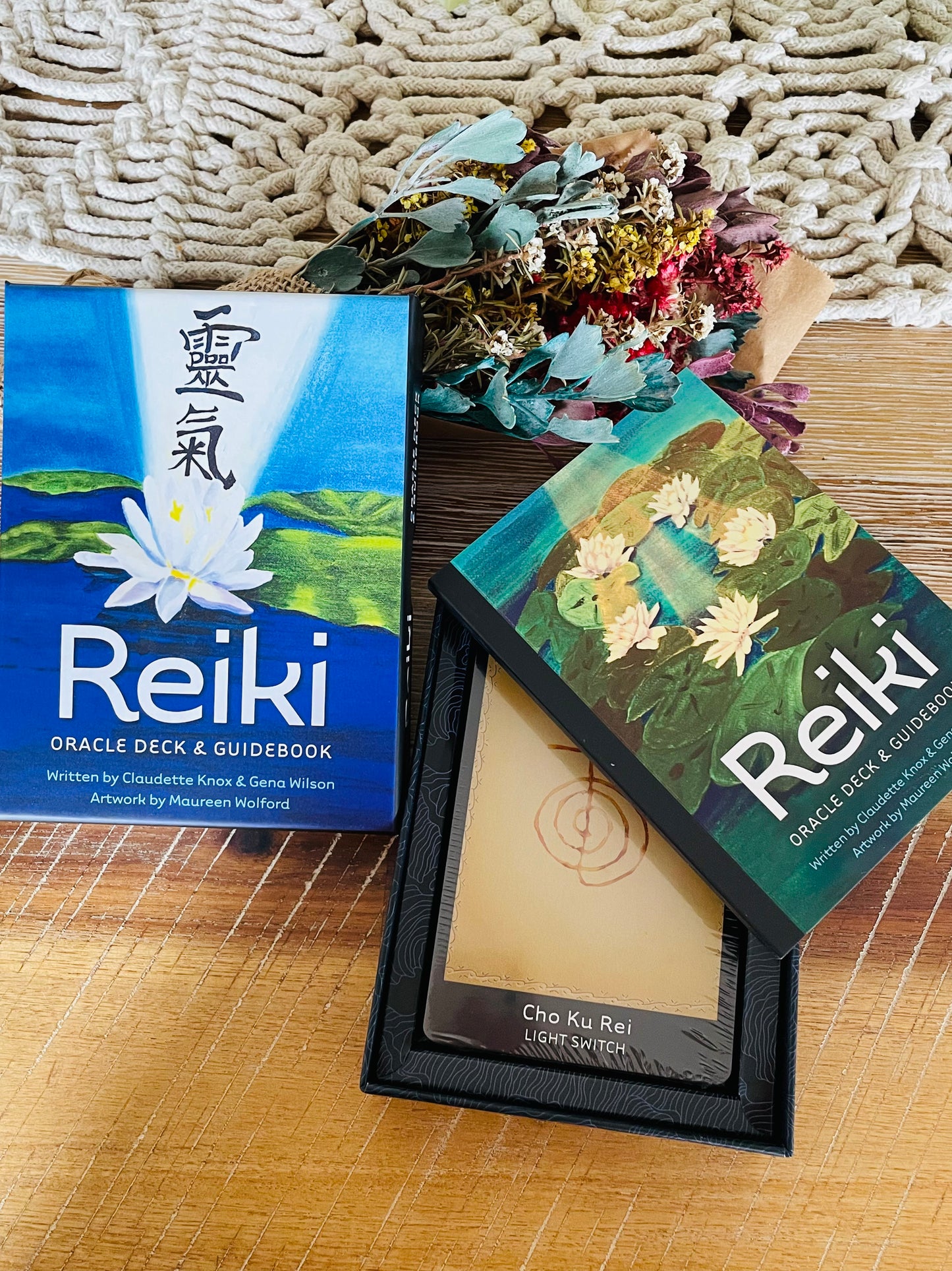 Reiki Oracle Deck and Guidbook