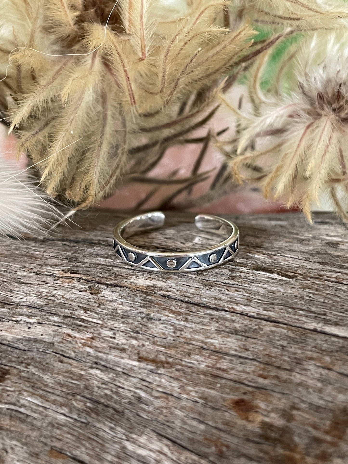 Silver Toe Ring ~ Tribal Style