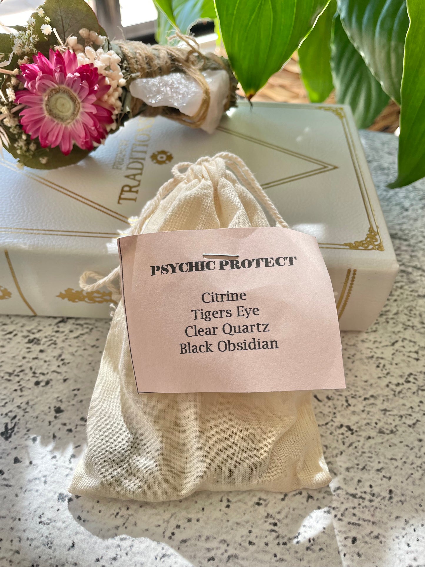 PSYCHIC PROTECT Healing Pouch ©