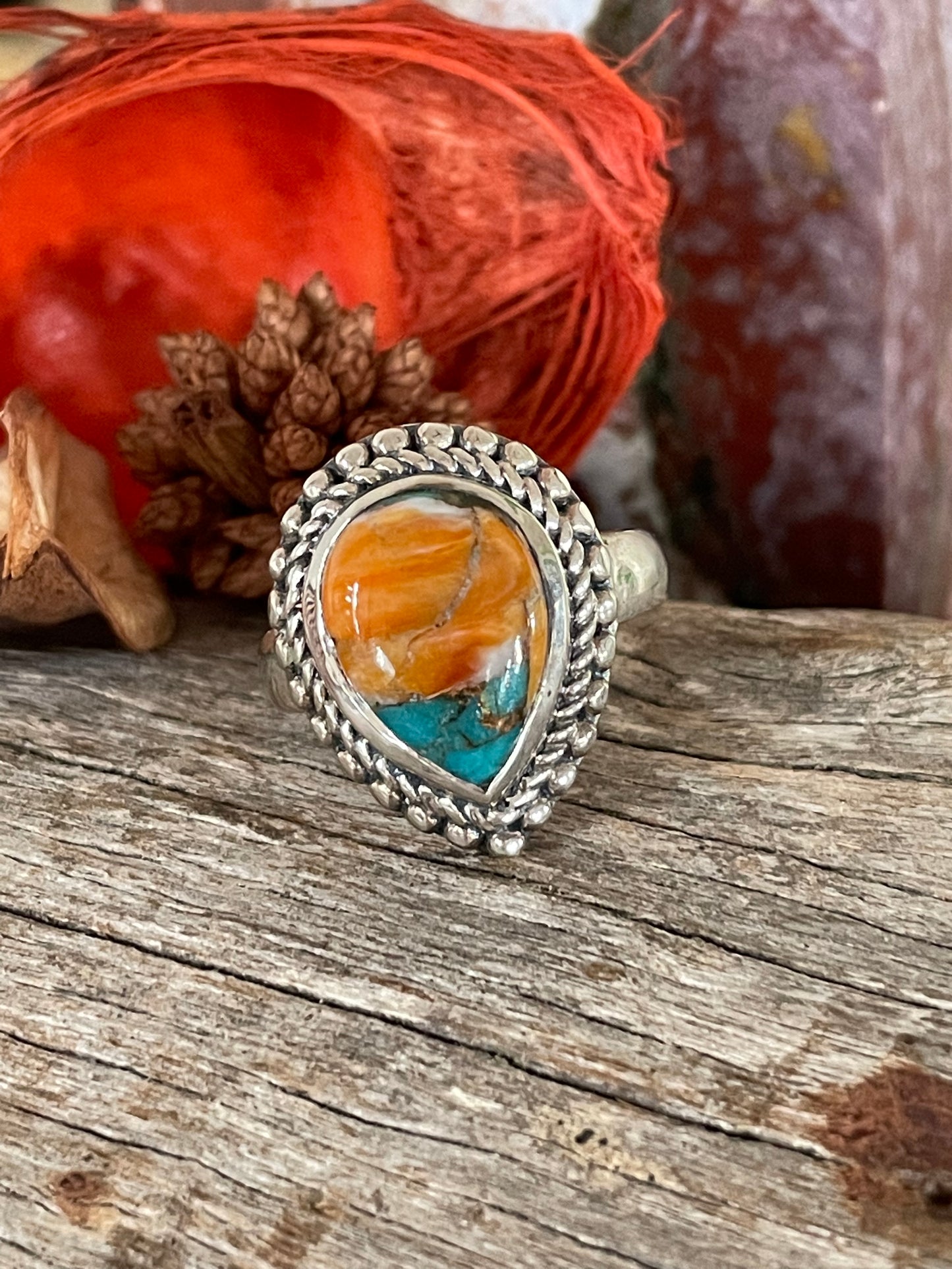 Sunset Spiny Oyster Silver Ring