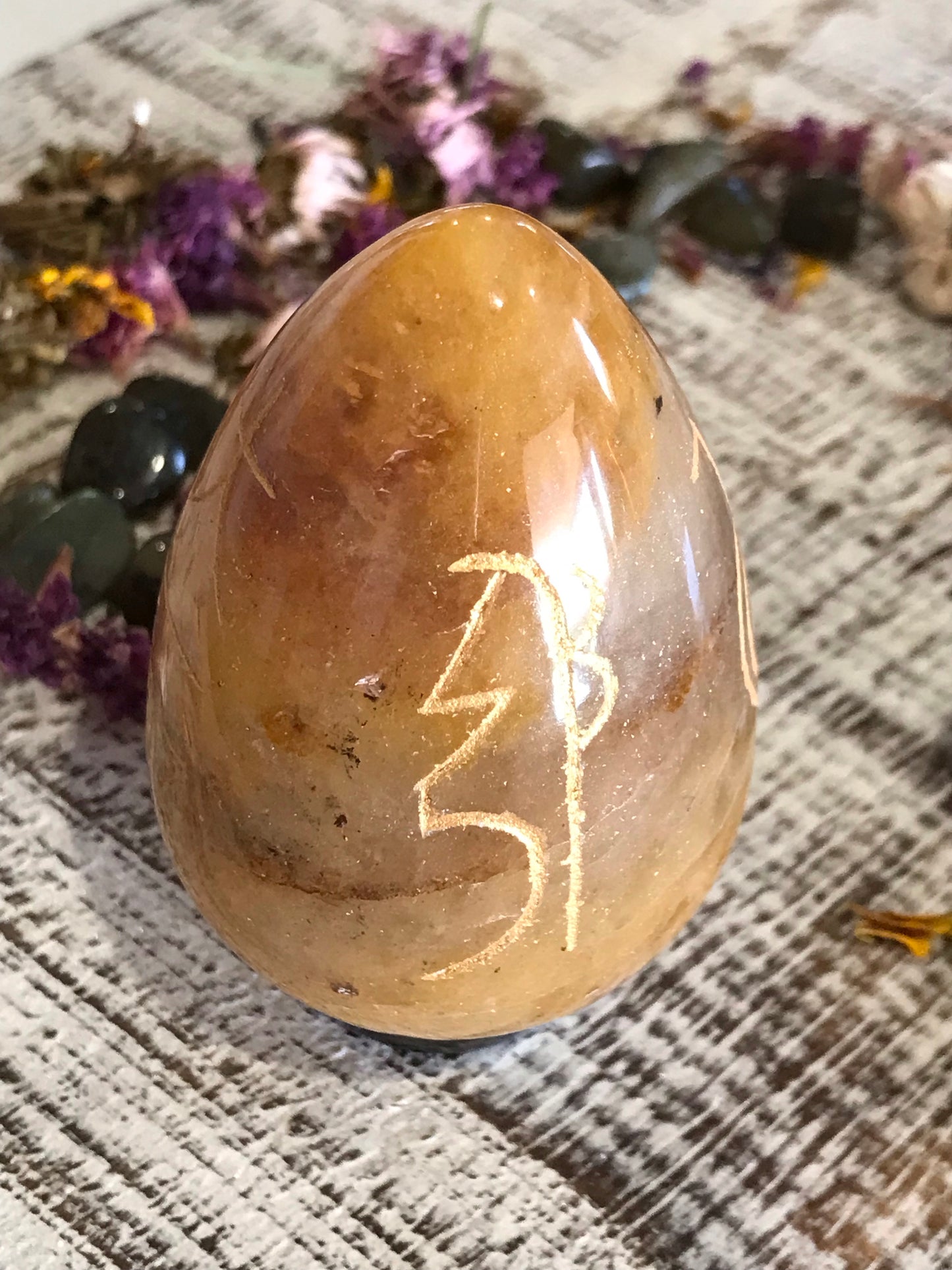 Golden Quartz Reiki Egg Includes Hematite Ring